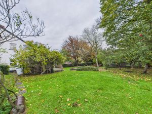 Gardens- click for photo gallery